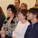 Professors de l'Institut Joan Oró i Pompeu Fabra assisteixen a la benvinguda